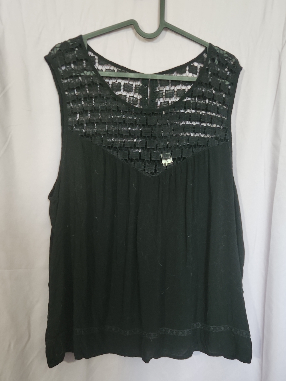 Old Navy Black Sleeveless Tank with Crochet Yoke